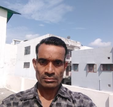 Prembabu, 41 years old, Pilibhit, India