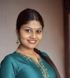 Bhuneshwaree, 31 years old, Woman